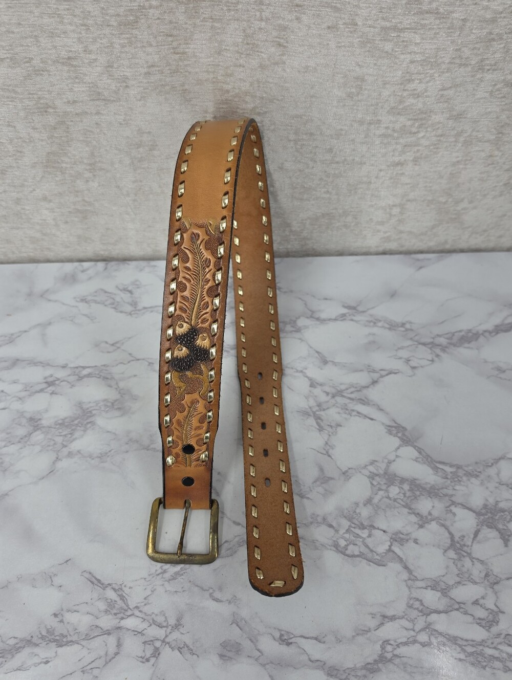 Ranch Pal Vintage 70s Tan Leather Acorn Oak Leaf Tooled Belt Gold Laced